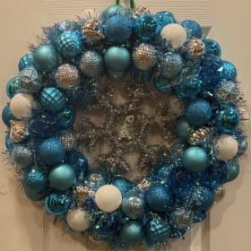 Olaf Frozen Wreath 22inch item