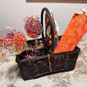 2 Pack wine set with long stem win glasses item