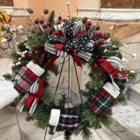 Mitten Magic Wreath: Bryan Community Fund item