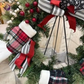 Mitten Magic Wreath: Bryan Community Fund item