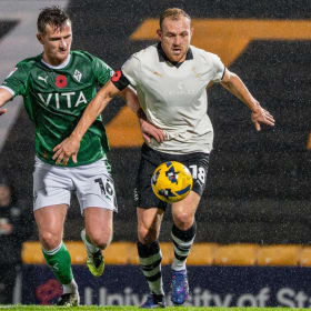 Signed Ryan Croasdale Poppy Armband item