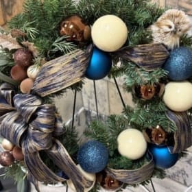 Bronze Porch Pot & Wreath Set: Bryan Community Fund item