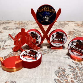 Puck display and articulating Goalie!! item