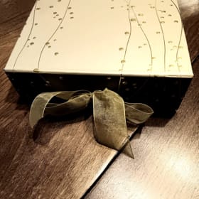 Epicure Gift Box item