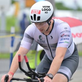 Casque de vélo item