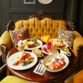 2 cartes d'invitation chez Janine Café item