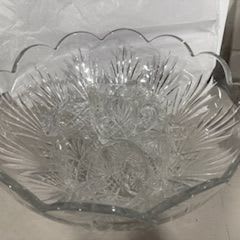 Glass Punch Bowl with 8 cups item