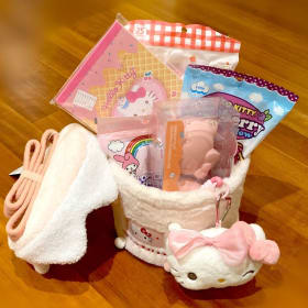🎀 Hello Kitty Deluxe Pink Gift Set item
