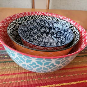 Set of 3 mixing bowls item