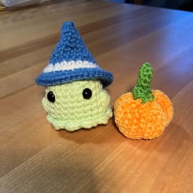 Fantôme et citrouille (tricot) item