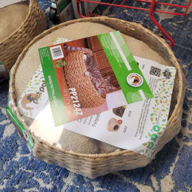 Wicker Cat bed with Pillow item