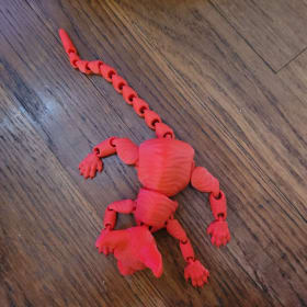 3D printed cat figurines item