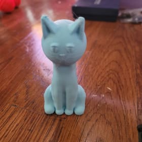 3D printed cat figurines item