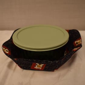 #26 - Large Bowl Holders, Containers & 2 $50 CPK GC item