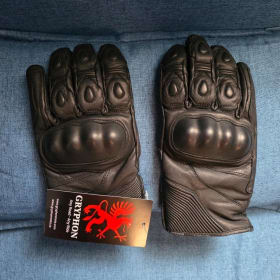 Gryphon Gloves item