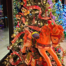 Vintage Charm - Presented by Hoselton's item