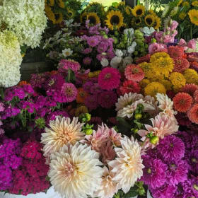 Summer Flower Arrangements item