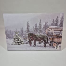 Picture of a Horse-Drawn Carriage (lights up) item