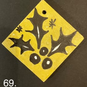 Holly - Unnamed item