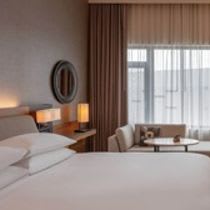 Hyatt Regency Lake Washington – Luxury Lakeside Escape item