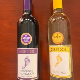 Wine Gift Set-Barefoot Wines and 12 stemless wine glasses item