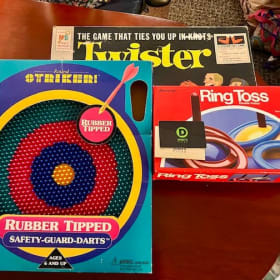 Vintage games and Donuts gift set item