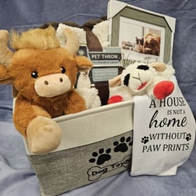 Holiday Paws item