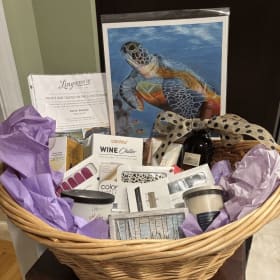 Girly-pop basket item