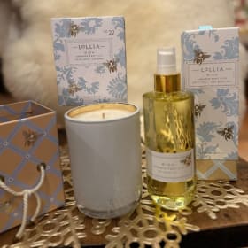 Lollia candle and dry body oil item