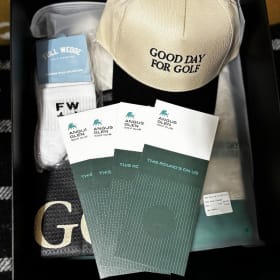 Item # 38 - FULL WEDGE Golf Package item