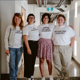 T-shirt Girls on tops - Micheline Lanctôt-L item