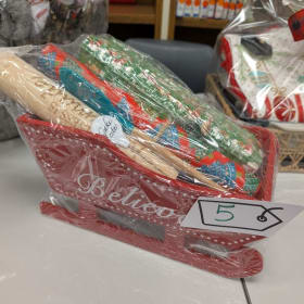 #5 Sleigh Baking Kit item