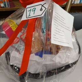 #19 Cookie Lovers Baking Basket item