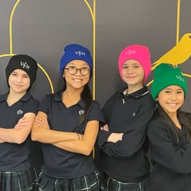 Tuques VSM 🎶 Rose Électrique item