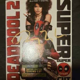 DEADPOOL 2 BLU RAY SIGNED BY RYAN REYNOLDS item