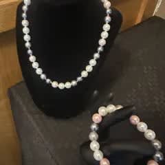 Authentic Cultured Strand of Pearls - Necklace and Bracelet item