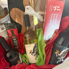 #1 Altisima Winery Basket item