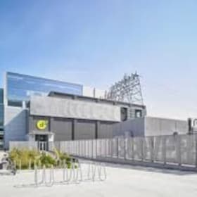 1 family day pass to the Discovery Centre item