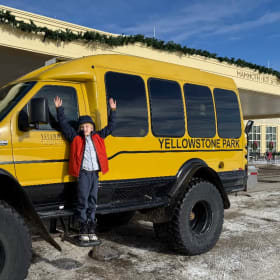 Yellowstone Park Snow Coach to Old Faithful with Ski Drop item