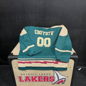 #16 - CBOYSTV Jersey #1 item