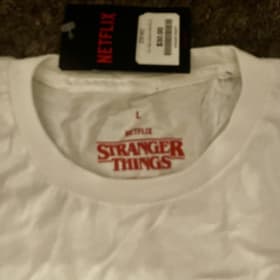STRANGER THINGS PALACE ARCADE WHITE T SHIRT SIZE LARGE L item