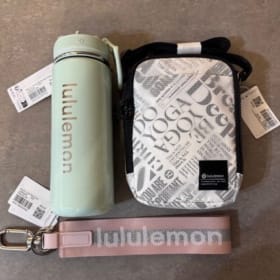 Lululemon Package item