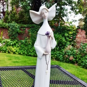 Lladro porcelain figure item