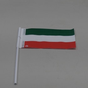 Drapeau Patriote Plastique 4x8 sur tige - x25 item