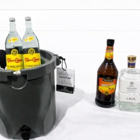 The "Margarita Backpack" Mobile Party with Brumate Backtap item