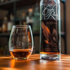 Eagle Rare Kentucky Straight Bourbon (10yrs) item