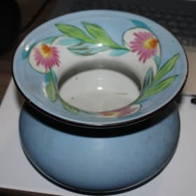 Vintage Hand-Painted Floral Ceramic Bowl / Decorative Plante item