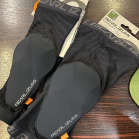 Echelon Cyclery item