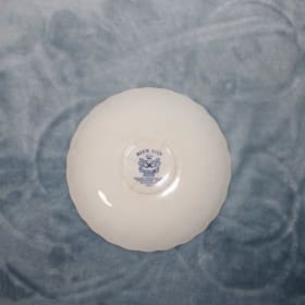 Hutschenreuther Bavaria Hand-Decorated Porcelain Plate item