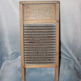 Vintage Busy Bee No. 16 Galvanized Washboard with Wood Frame item